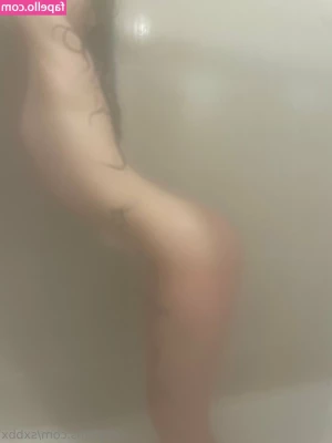 sxbbx - If your hungry you can have a taste