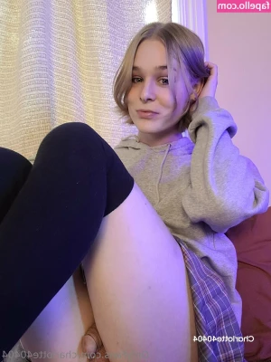Charlotte40404 - I've been plasterboarding! Check out my film! Let's hear it for all