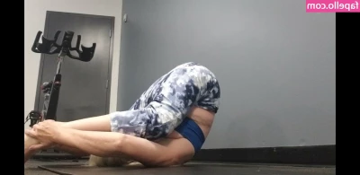 nakedyoganakedyoga - Tesão master