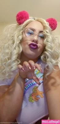 paisleehaze - Would you fuck me raw or use a condom