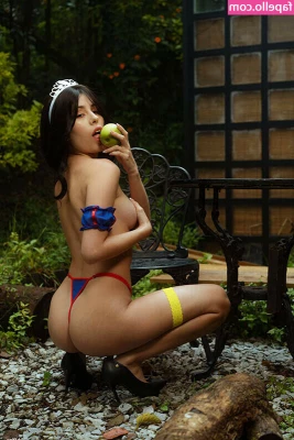 Heidy Pino [ heidy-pino-1 ] - Who likes when I wear my buttplug part 1