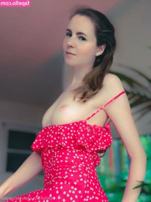 elenaross - honk if you think I’m cute