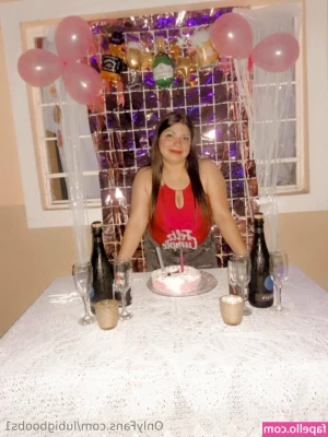 lubigboobs1 - Me quiero tocar