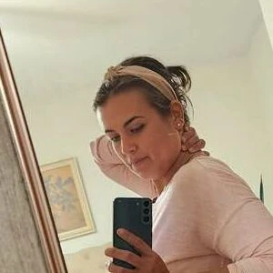 Innocent Sizequeen Nextdoor
