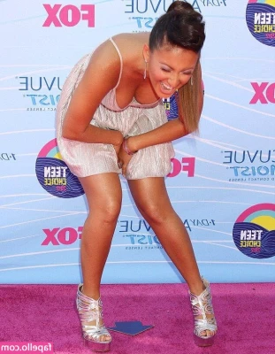 Francia Raisa [ francia-raisa ] - Tesoro… I am so waiting for you… join me in the bed💦💦😈