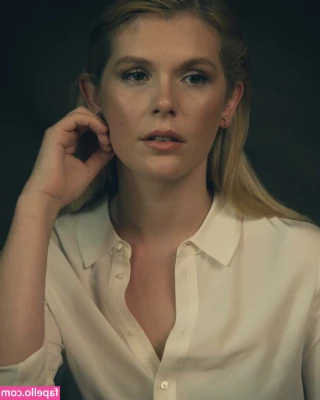 Hannah Arterton [ hannah-arterton ] - I love this lingerie set  it s a little small for me in the cups lol