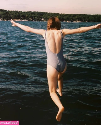 Emily Browning [ emily-browning ] - Private Content Drop