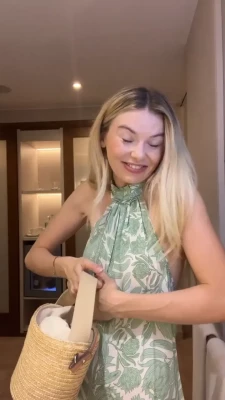 Georgia Toffolo [ georgia-toffolo ] - Name someone badder