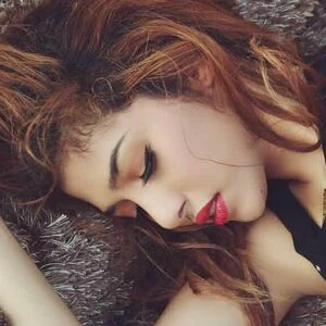 elizabeth_kiss