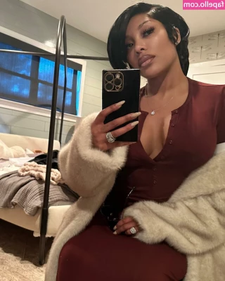 K Michelle [ k-michelle ] - 11 y R S s ago today (yes Xmas eve) my life changed ... I was
