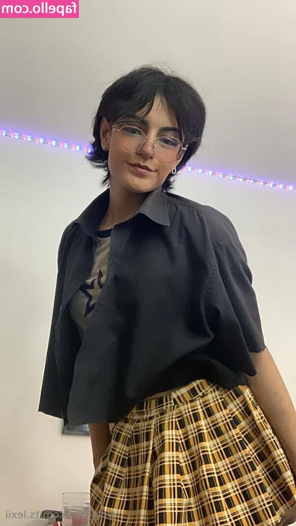 ts.lexii [ ts-lexii ] - Anyone else interested in MAGA inspired pics & vids?