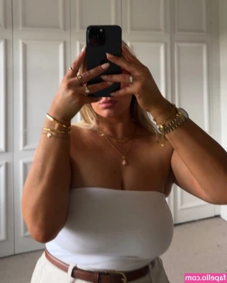 Carys Whittaker [ carys-whittaker ] - Yoga ball bouncing and fingering myself 🤹‍♀️