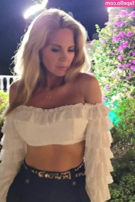 Jo Blythe [ jo-blythe ] - เทส