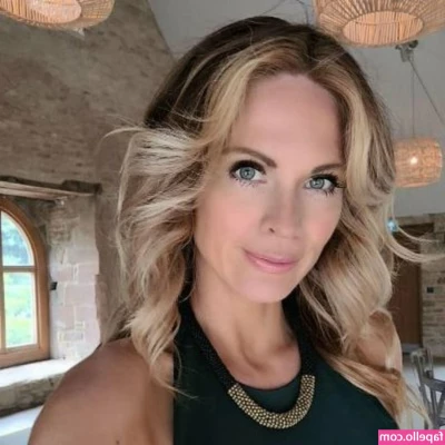 Jo Blythe [ jo-blythe ] - I m so hot and bothered  come bother this clit