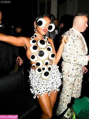 Janelle Monae [ janelle-monae ] - Hehe 😛😙 part 1