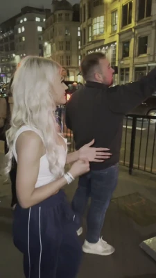 Danielle Harold [ danielle-harold ] - Hope you have a good week! 😘