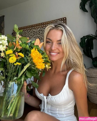 Brook Sill [ brook-sill ] - nude +face HD pictures of @my_desigirl with her boobies out 😛😛