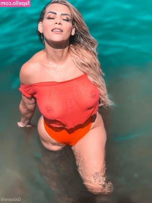 Jhenni Giovanelli [ jhenni-giovanelli ] - One of the favs 😋