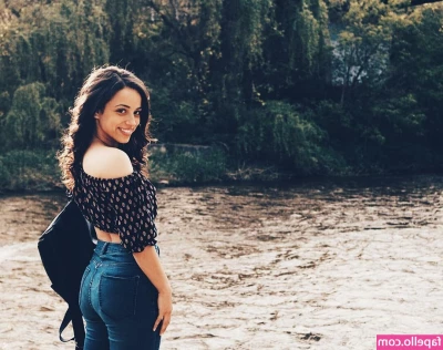 Kiana Madeira [ kiana-madeira ] - Nothing underneath