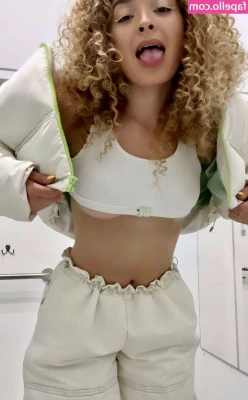 Ella Eyre [ ella-eyre ] - Thought my dick looked thicc today