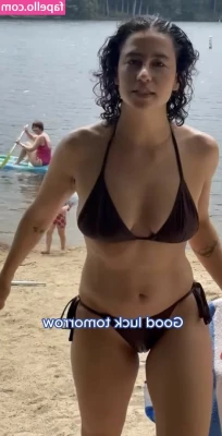 Ilana Glazer [ ilana-glazer ] - ## 🤩 Cʜᴀrᴍɪɴɢ ᴀɴᴅ