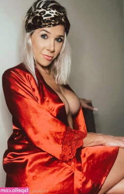 Megan Potthast [ megan-potthast ] - โสดไม จร งห ามท ก