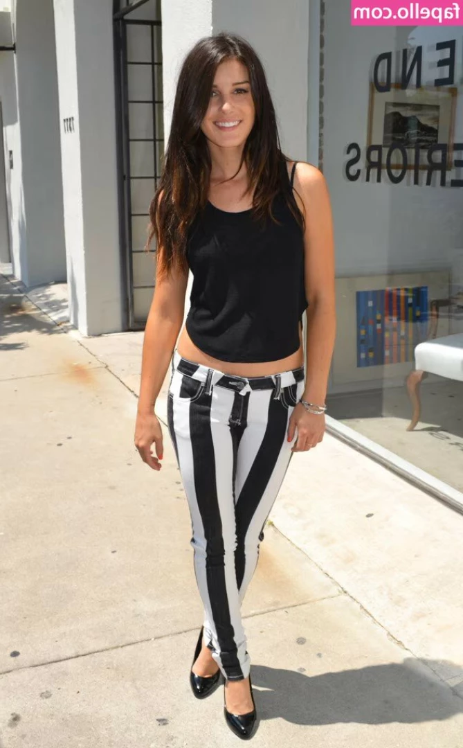 Shenae Grimes [ shenae-grimes ] - Let me be your dream 💭