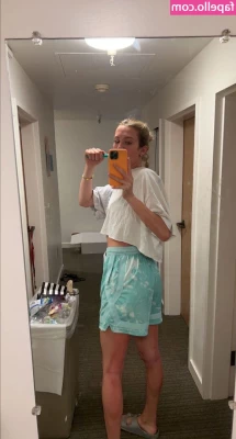 Lexie Hull- WNBA Basketballer [ lexie-hull-wnba-basketballer ] - Underwear rambling
