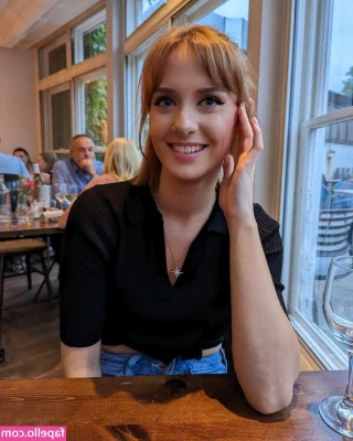 Fern Alexandra [ fern-alexandra ] - My sissss https onlyfans com kkandyluvv