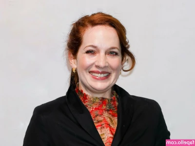 Katherine Parkinson [ katherine-parkinson ] - 2016, Ass Fucked Like The Gates Of Helms Deep, 25:05.  The dick is
