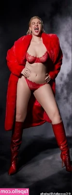 Rebecca Lucy Taylor [ rebecca-lucy-taylor ] - Would you cum on my face????