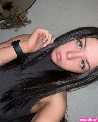 Eleri Evans [ eleri-evans-1 ] - I just Start to learn how to Twerk