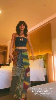 Sydney Tripoli [ sydney-tripoli ] - Let this big booty take care of you 🍑