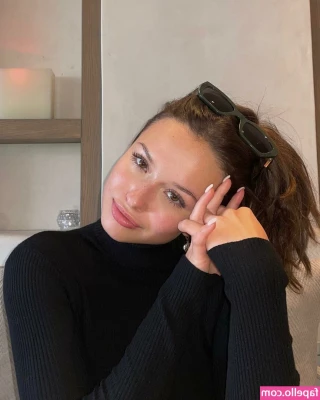 Josie Conely [ josie-conely ] - Please remember it costs nothing to show your appreciation for my