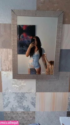 annaxbae - Headed to my first photo shoot in a while 🫣🤭Anyone want to send