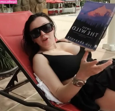 Clair Buckley [ clair-buckley ] - Made new sweet video 😂