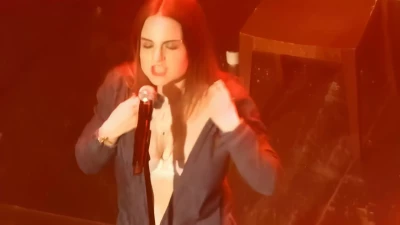 Joanna Jojo Levesque [ joanna-jojo-levesque ] - Un bañito rico para empezar el día