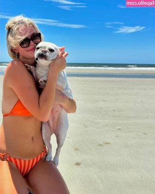 Karley Scott Collins [ karley-scott-collins ] - So excited about my new hot girl era