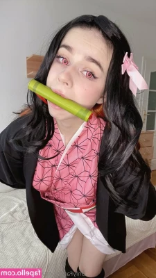 white_sakuraa [ white-sakuraa ] - JULY CUSTOMS SPECIAL!!!  ✨️$5 PER MINUTE ($25 minimum)   That's