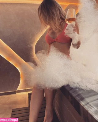 Delinda Disha [ delinda-disha ] - To all my new subs ! Welcome ! Don’t be shy ! Shoot me a DM love a