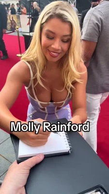  [ molly-rainford ] - Hello my friends!😊😊😊 New video 📹📹📹has already been