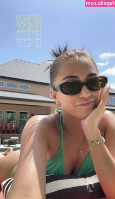 Ashlund Jade [ ashlund-jade ] - I know u want to see the full video  message me
