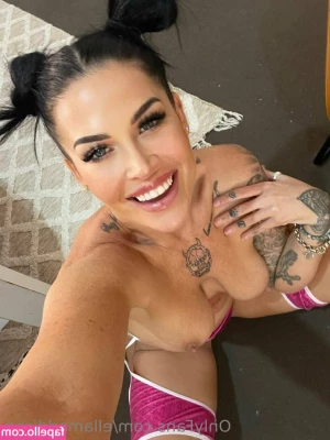 ellamaddison - My girls wanted to pop in and say hello  They d love to be in someone