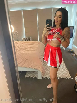 ellamaddison - Woke up and couldn’t stop thinking about you 😈 part 1