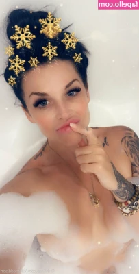 ellamaddison - Was a fun vid to make  threw in a cum vid and some close up pics for