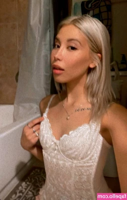 Charisma Kain [ charisma-kain ] - Blonde on Blonde  I m more of a cocktail or wine lover  but I ve been