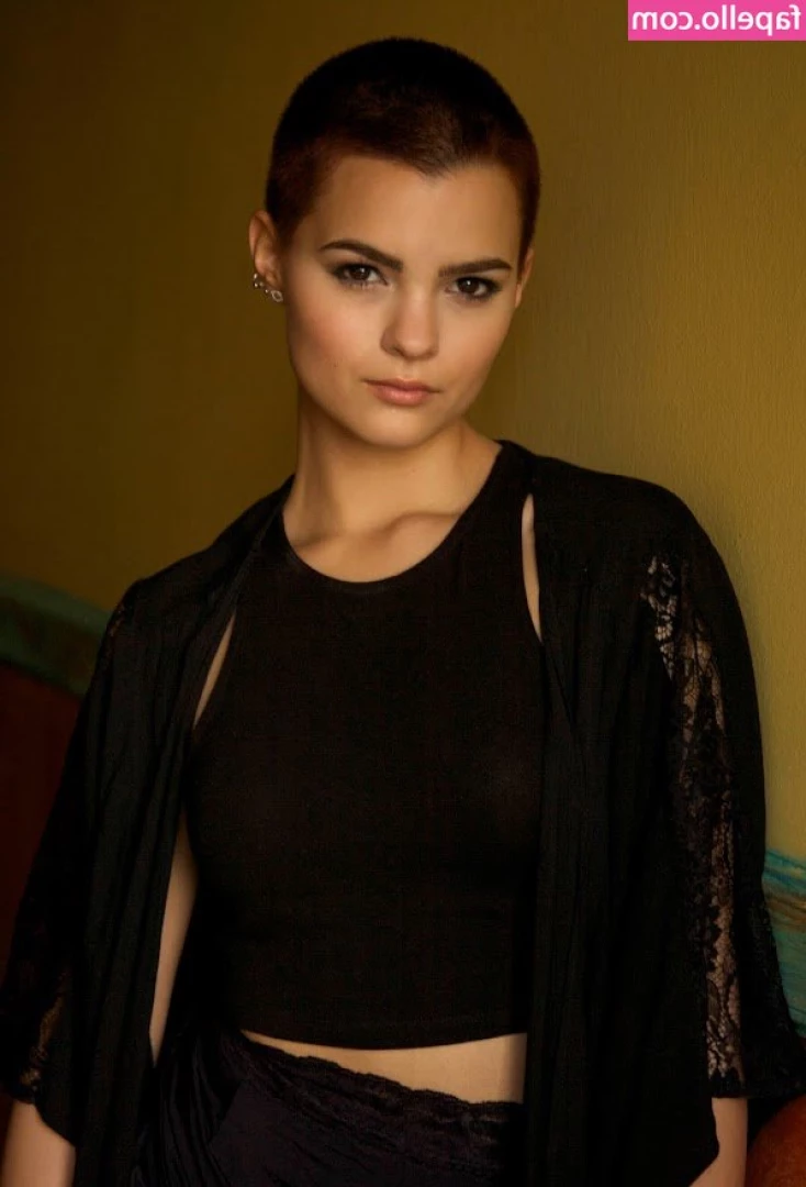 Brianna Hildebrand [ brianna-hildebrand ] - I miss traveling