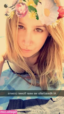 Ashley Tisdale [ ashley-tisdale ] - Lazy day just smoking and chilling  wanna keep me company