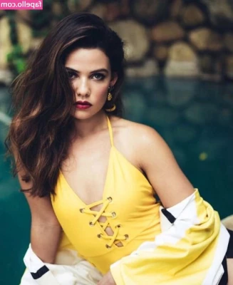 Danielle Campbell [ danielle-campbell ] - It s not Tuesday but I still wanted to flash you I hope this view is