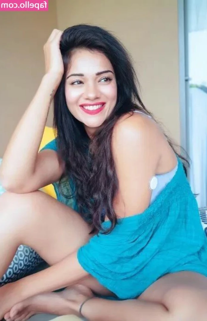Megha Gupta [ megha-gupta ] - don't miss this hottest scene with @destinymira